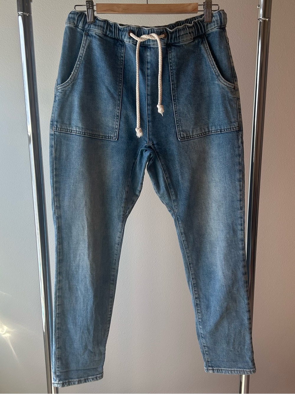 BDG Urban Outfitters Size Medium Drawstring Waist Jeans Medium Wash GUC
